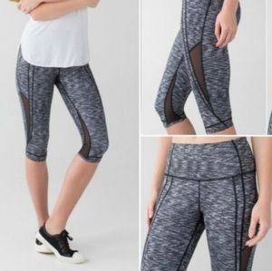Lululemon "Drop It Like it’s Hot" Cropped Leggings Dramatic Static Size 8